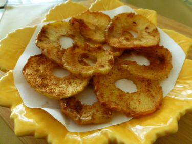 Baked Apple Cinnamon Chips